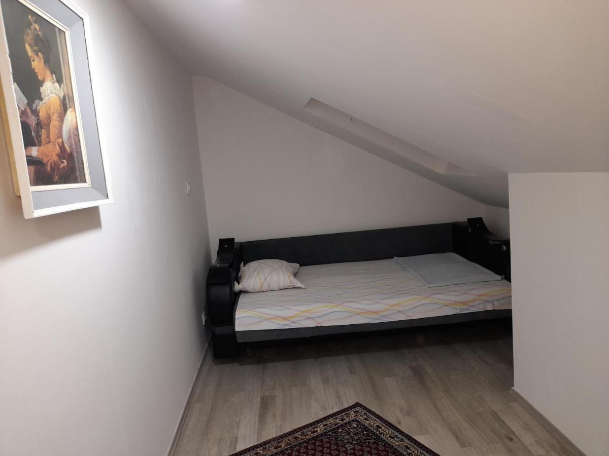Aleksandrija 1 Nis Bagian luar foto